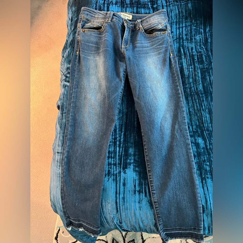 Democracy Slim Ankle Skimmer Jeans